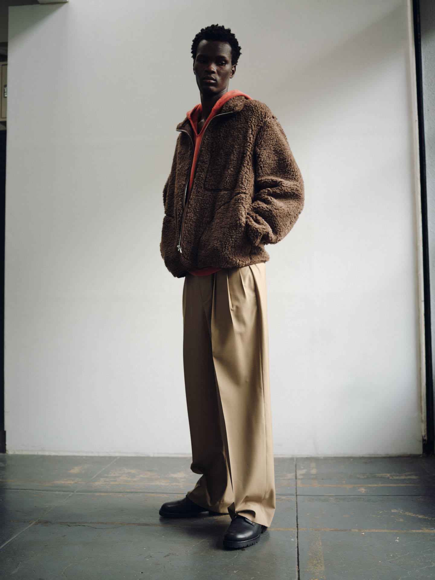 LOOK 2