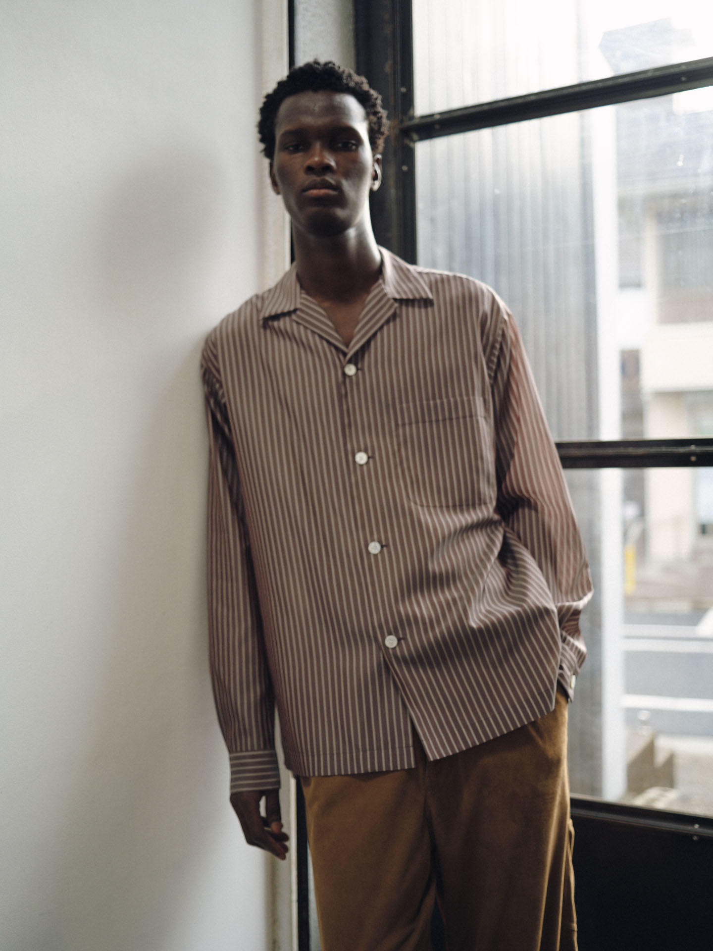 LOOK 2