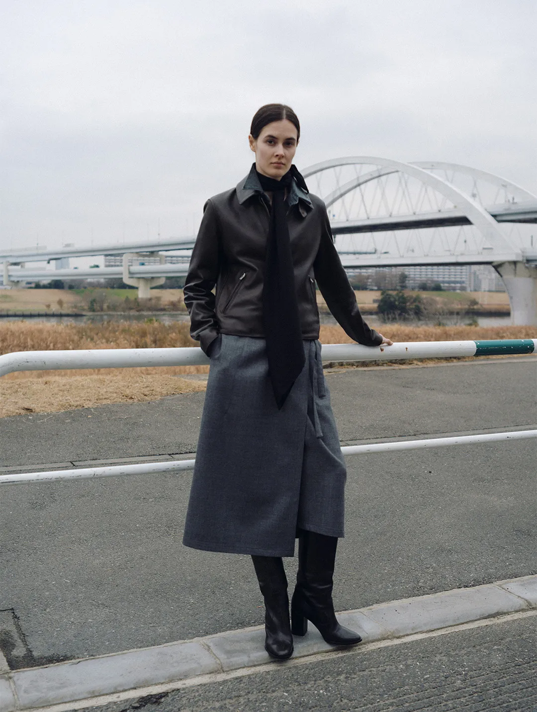 LOOK 2